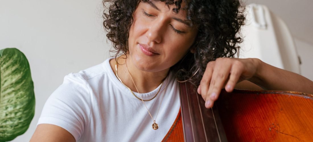 _THL9095 double bass thumb position – even sound guide